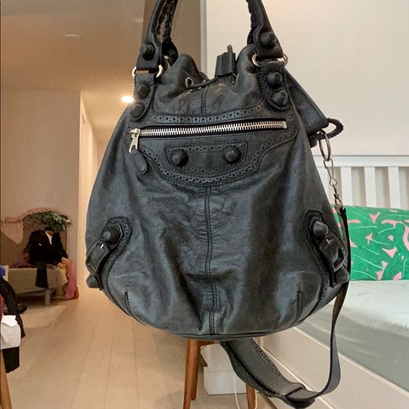 Balenciaga Pompon 2 DAY LISTING - Picture 5 of 14